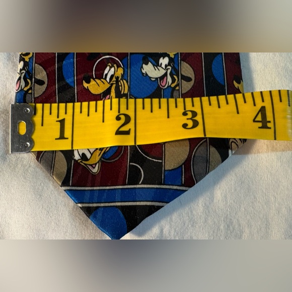 Disney Mickey Mouse Patterned Necktie - Picture 4 of 10